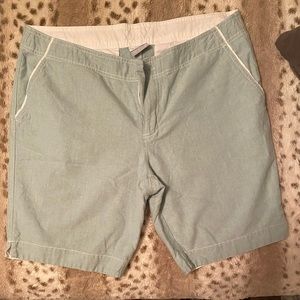 COLUMBIA BERMUDA SHORTS **LIKE NEW**